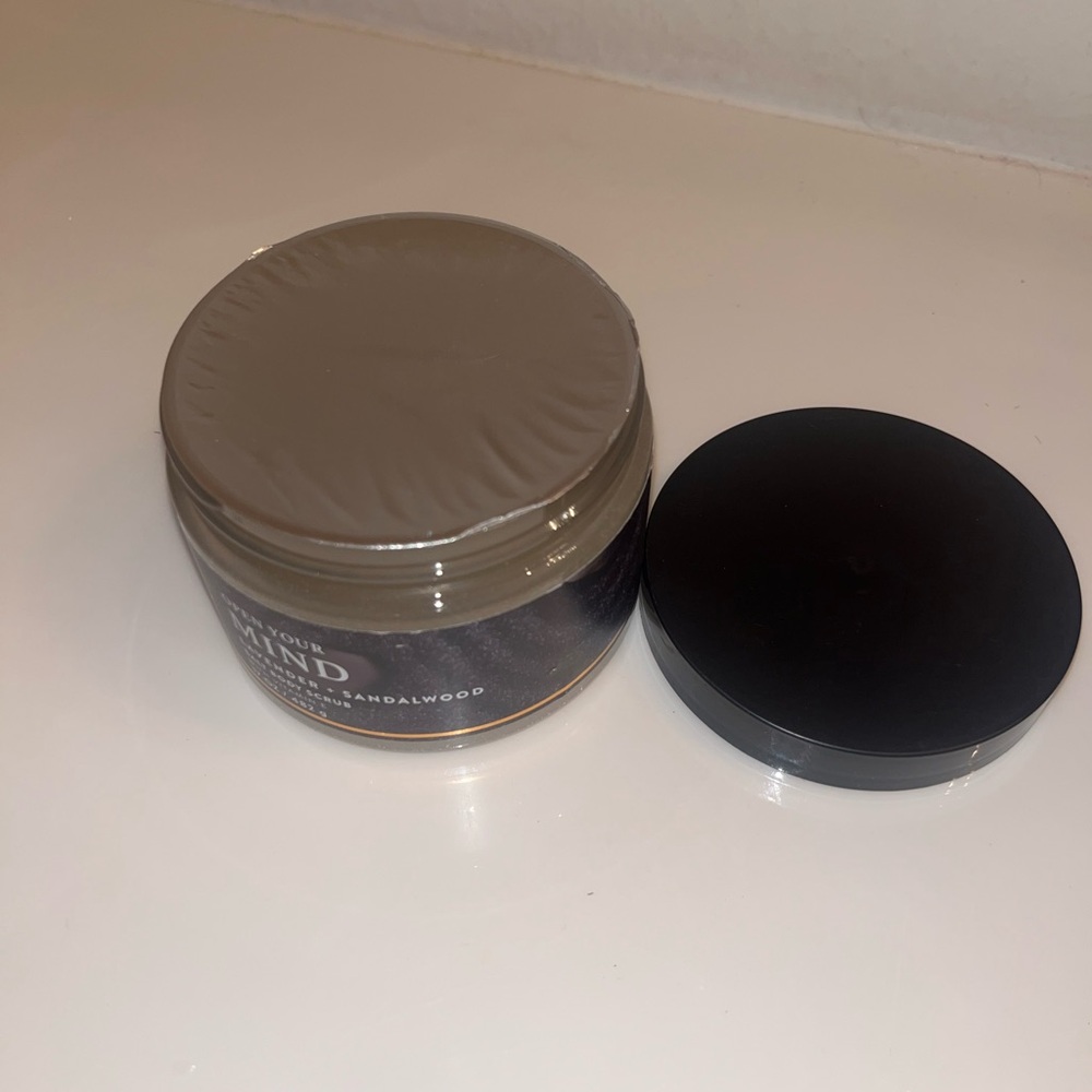 Bath & Body Works Open Your Mind Lavender Sandalwood‎ Salt Body Scrub 17 oz. NEW - Picture 5 of 5